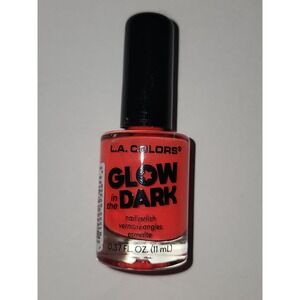 L.A. COLORS Glow in the Dark Nail Polish Coral Pink 0.37 fl oz 11ml